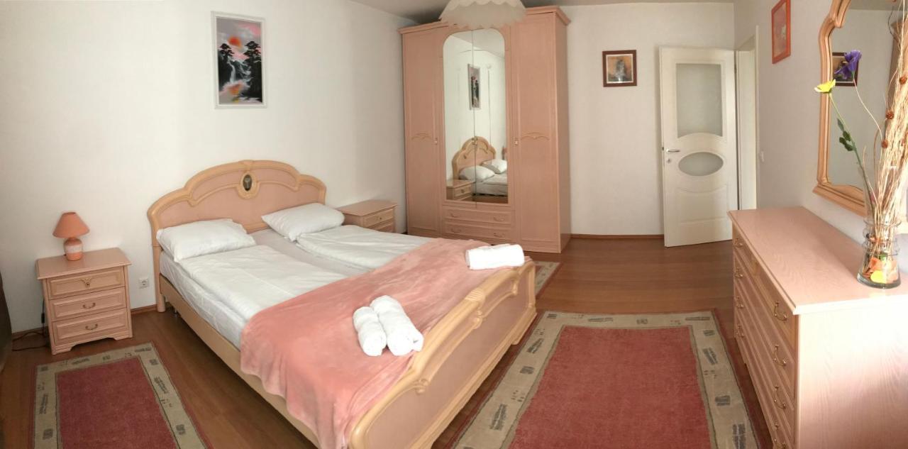 Lotusz Apartments In Nyíregyháza Exteriör bild