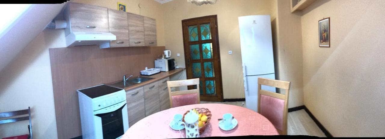 Lotusz Apartments In Nyíregyháza Exteriör bild